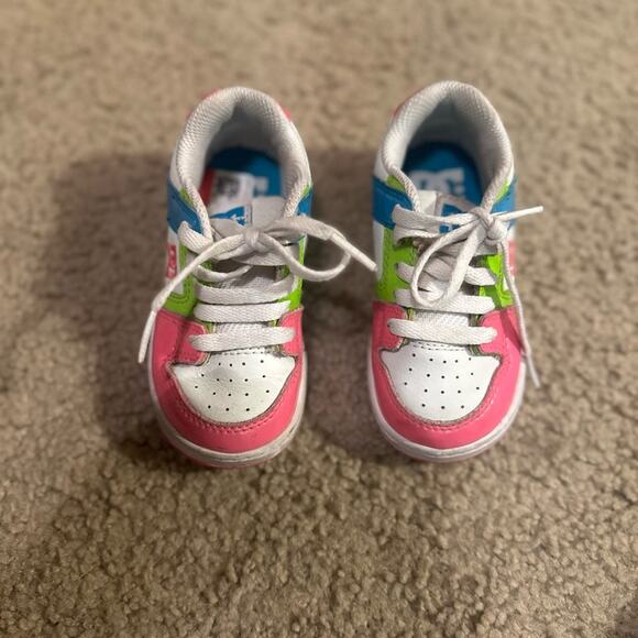 DC ATHLETIC SNEAKERS LACE UP MULTI COLORED PINK WHITE GREEN BLUE LITTLE PERSON - Picture 8 of 10